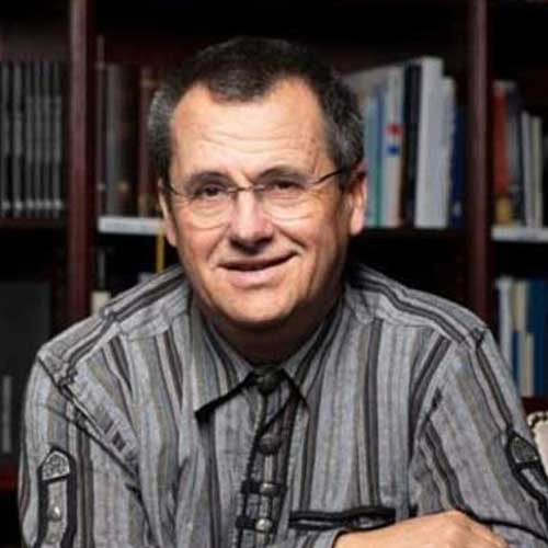 Dr Aleksandar Racz